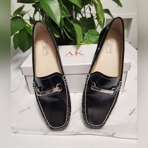 NIB Anne Klein women's flats size 8